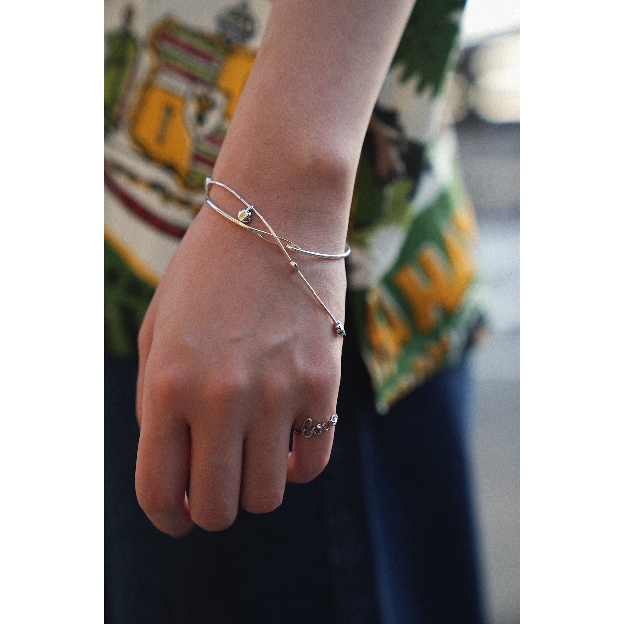 NEEDLE BRACELET